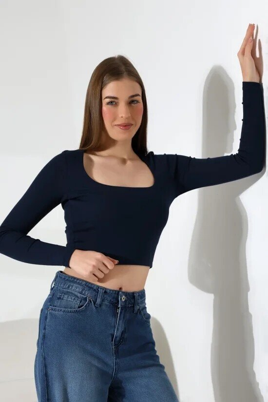 21650 Kare Yaka Crop Lacivert