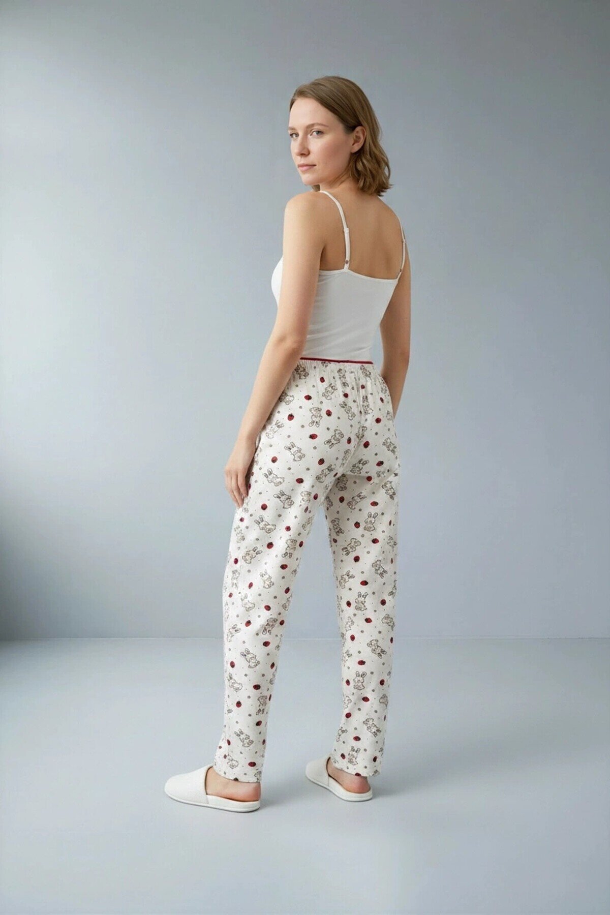 4550 Tavşan Desen Pijama Altı Beyaz