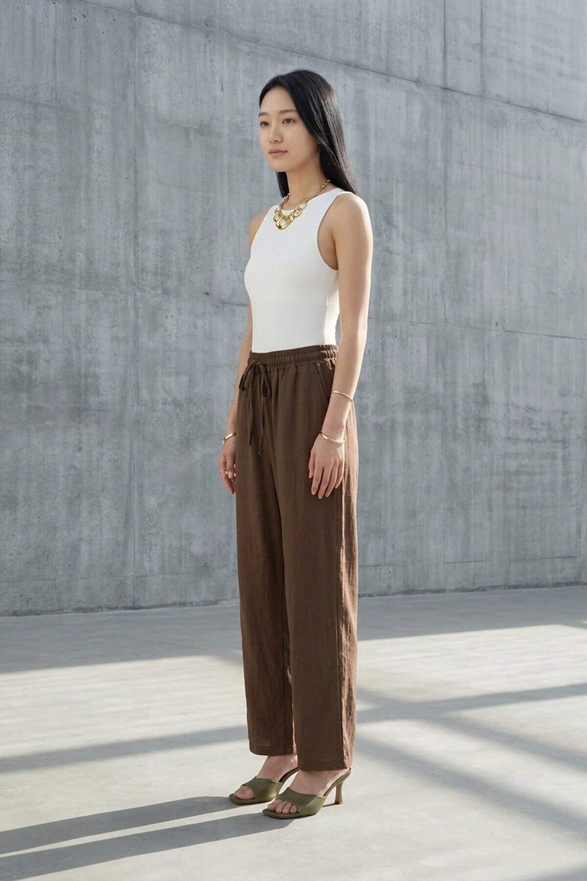 5812 Beli Lastikli Keten Pantolon Kahve