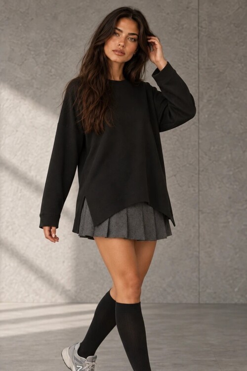 0005 Bisiklet Yaka Yırtmaçlı Sweat Siyah