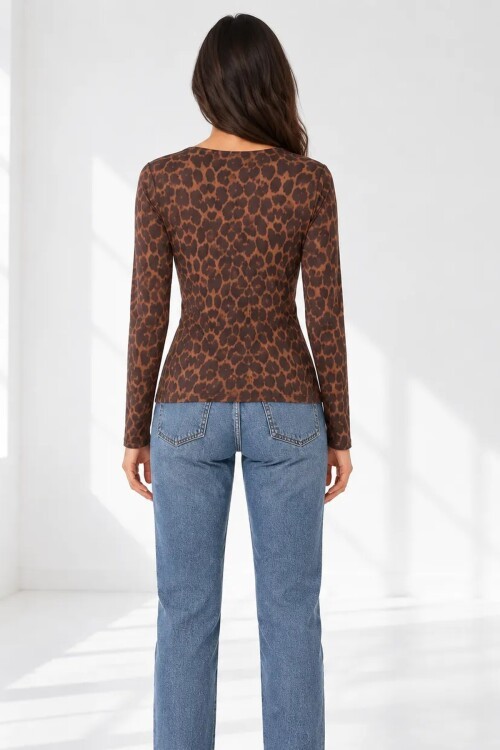 12496 Parmak Geçirmeli Desenli Bluz Leopar