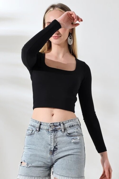 21650 Kare Yaka Crop Siyah