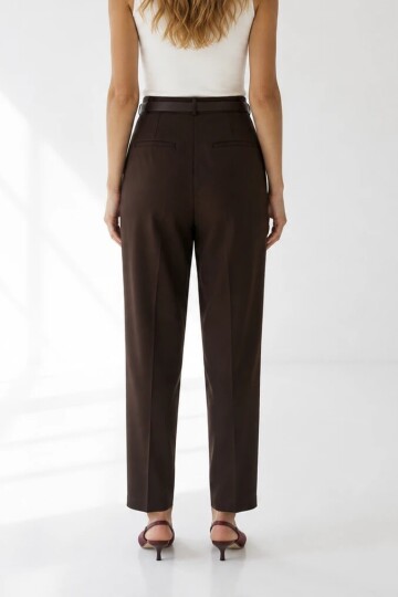 1030 Kemerli Pantolon Kahve