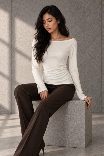21897 Kayık Yaka Bluz Ekru