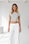 25596 Düşük Omuz Çizgili Crop Beyaz