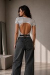 D9271 Sırt Dekolteli Çizgili Crop Beyaz